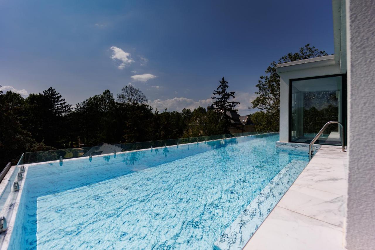Villa Bauhaus Gold Siofok Exterior photo